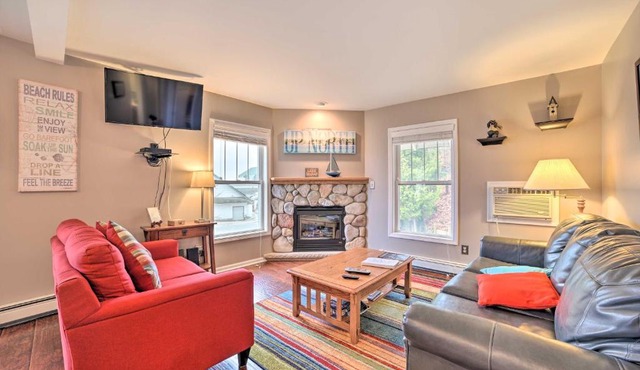 Portage Lake Condo with Deck and Pool Access!