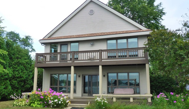 Portage Lakefront - Great View & Location - 5 Bedrooms - 3 Baths - 2 Car Garage