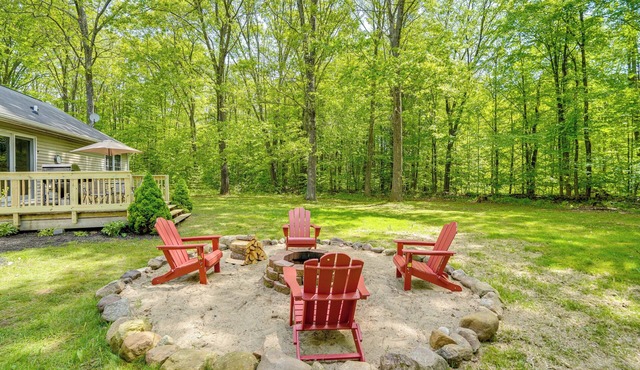 Porter Corners Home: 10 Mi to Saratoga Race Course