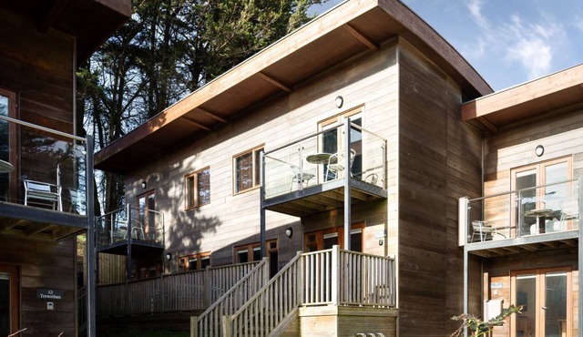 Porthtowan Lodge eco-home, short walk to beach and coastal path.