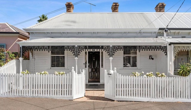 Portia Close to City Centre and Beach