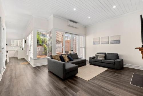 PORTIA Walk to Beach, Gardens City Centre