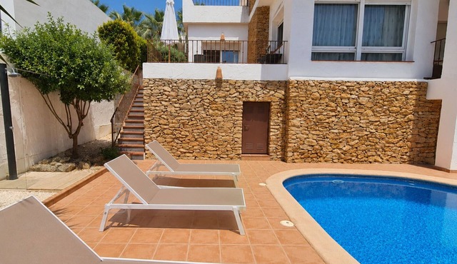 Portina - 3 bedroom villa 5 min from El Portet