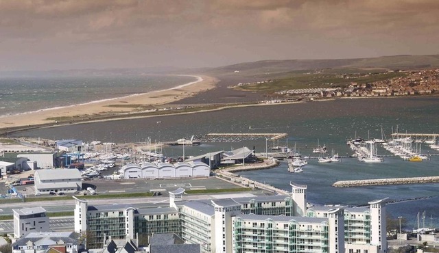 Portland Marina View Penthouse Apartment