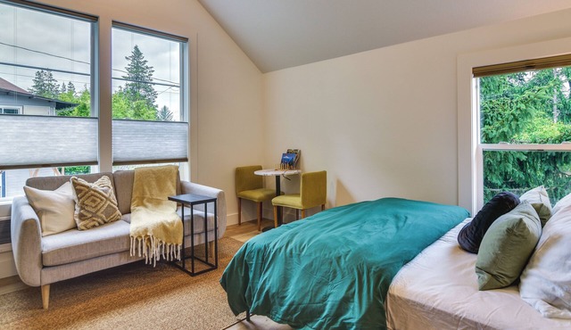 Portland Vacation Rental: 3 Mi to Downtown!