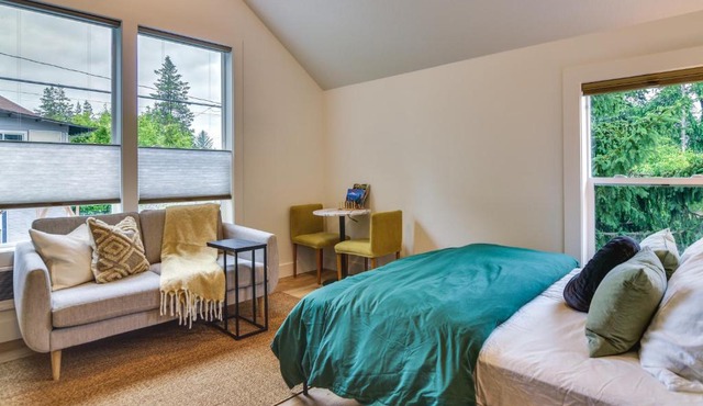 Portland Vacation Rental 3 Mi to Downtown!