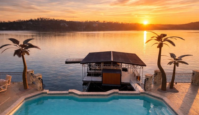 Porto Cima - Amazing 6,500 SF Home - Private Heated Pool, Arcade, Sleeps 30 PLUS