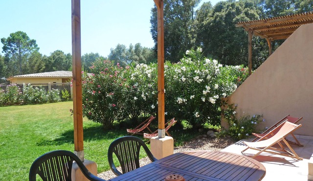 Porto-Vecchio, T3 with 2 SdB/WC, Large garden, quiet, Clim, Wifi.