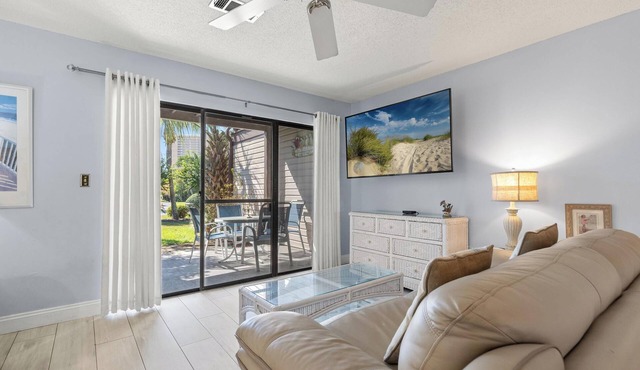 Portside M5 - Beach, Pet Friendly, Pool, Hot Tub, Beach Across Street, Free Golf