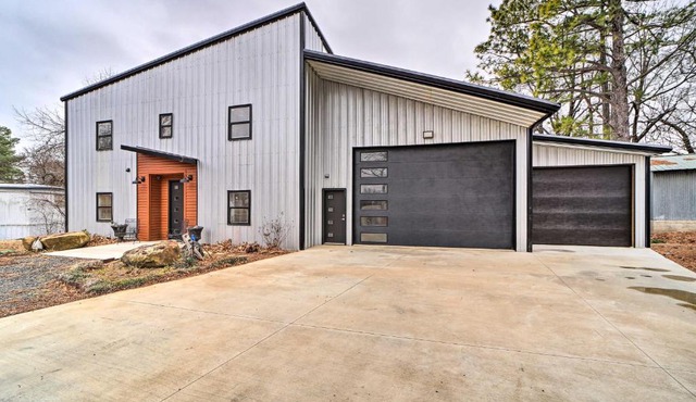 Porum Home with Private Dock on Lake Eufaula!