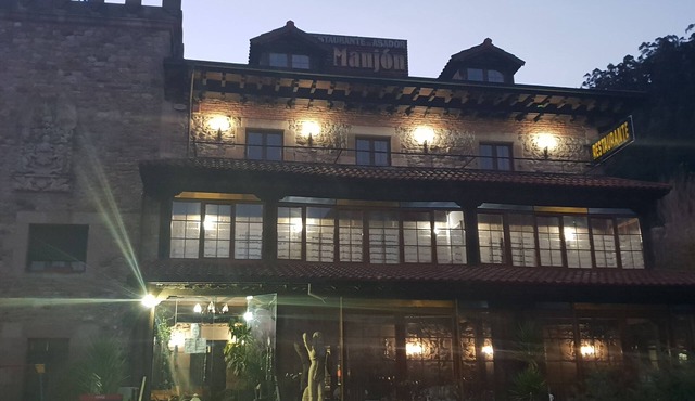 Posada Medieval el Manjon