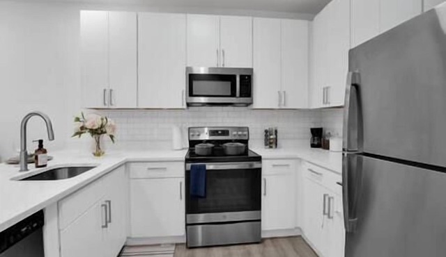 Posh Living cozy condo