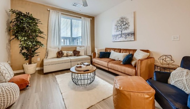 Posh Penthouse Inner Harbor::Family:Sports