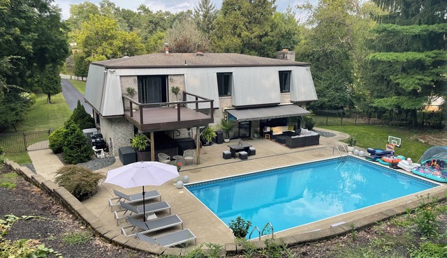 Posh Pittsburgh - Portal to Peace