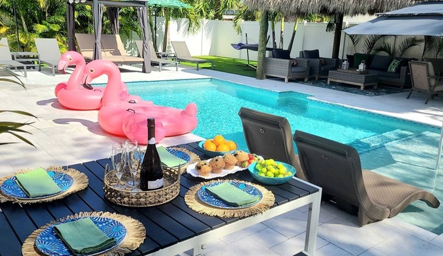 POSHPADZ-Banyan Villa Close to Jupiter Beach-Hot Tub-Private Pool &Tiki Sleeps 8