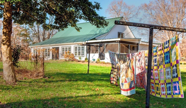 Possum Trot Lodge - Wedding & Event Venue, Lodging for 18, Stone Fireplace