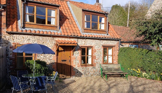 Post Box Cottage - a self catering cottage that sleeps 4 guests in 2 bedrooms
