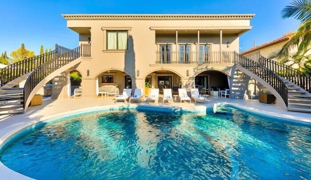 Postmodern classicist villa just off Sunset Strip