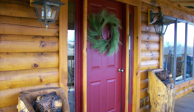 Potomac Overlook Log Cabin/WIFi at 12364 Petersburg Pike, Upper Tract,WV .