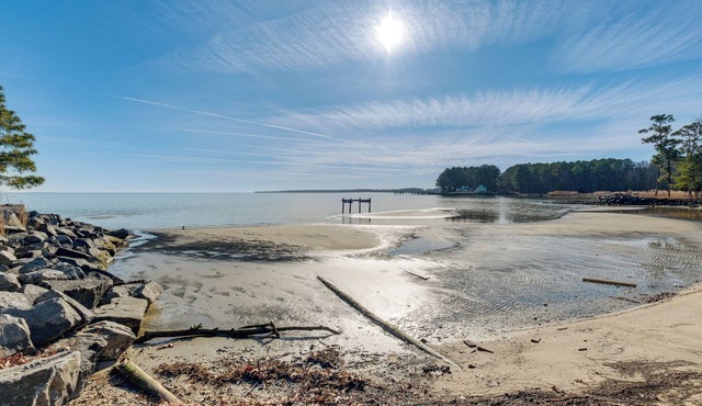 Potomac River Haven w/Private Beach, Pets Welcome