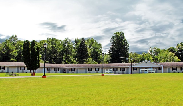 Potsdam Inn