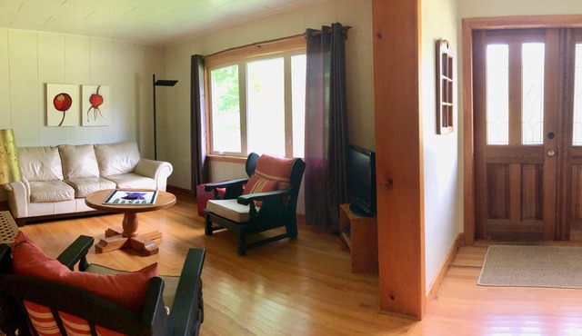 Potter's Cottage in Lovely Margaree Valley