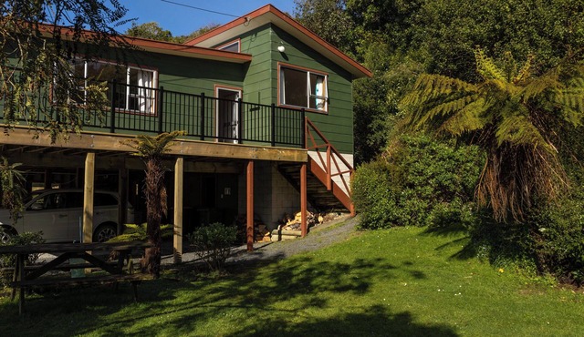 Pounawea Peaceful Haven