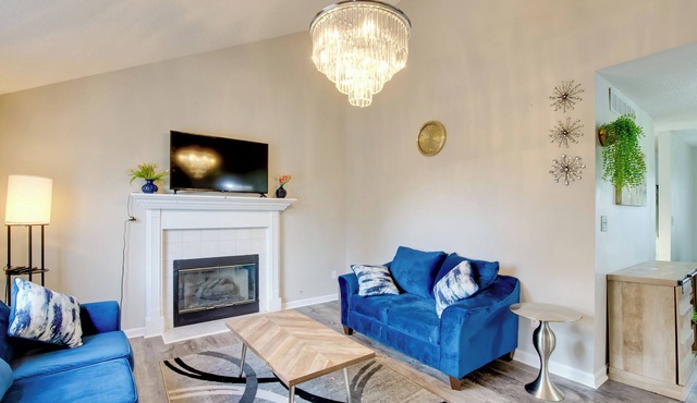 Powder Springs Getaway - Patio & Lake Access!