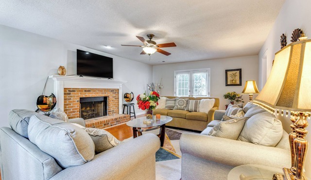 Powder Springs Home w/Grill: 11 Mi to Six Flags!