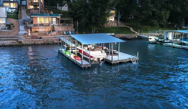 Powell Lakehouse | Hot Tub, Dock & Sunset Views | Featured on Staycation episode