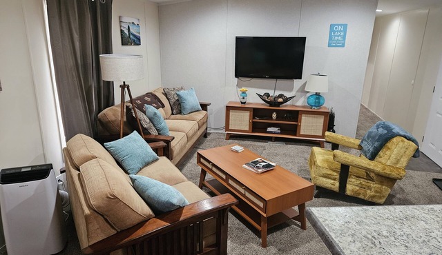 Powell Paradise Antelope canyon/Lake Powell Dog Friendly, Gated, Boat/RV parking