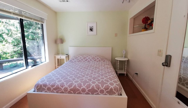 POWER ON - The Forest Rooms - A Peaceful Oasis close to everything