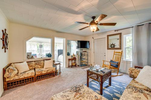 Powers Lake Home with Patio - 9 Mi to Lake Geneva!