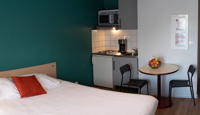 Près de la Mer ! Studio avec balcon privé + wifi