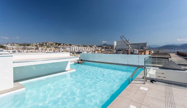 Près de Nice Arenas | Studio 2p | Piscine Rooftop