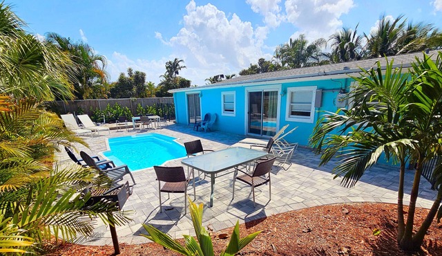 PR ivate Suite Heated Pool, Kayak, 5min to Juno Beach & Baseball Stadiums