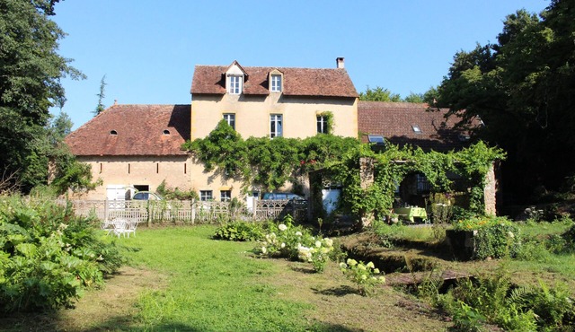 Prachtige Oude Watermolen met Eigen Privé Meer