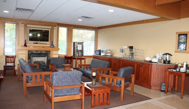 Prairie Inn and Suites Holmen/La Cross