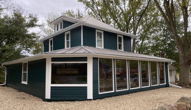 Prairie retreat with 40 acres! Near Iowa City, Cedar Rapids, and Amana Colonies.