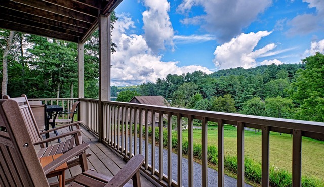 Prairie Springs A - Just steps away from beautiful Lake Glenville!