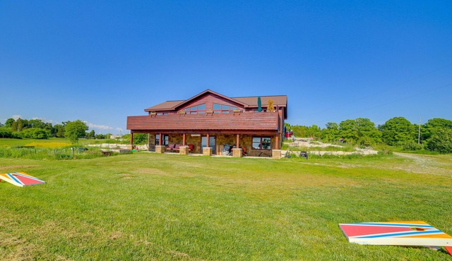 Prairie-Style Home on Garden Bay w/Deck + Hot Tub