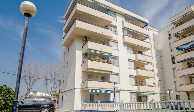 Precioso Apartamento con Piscina en la Playa de Torredembarra