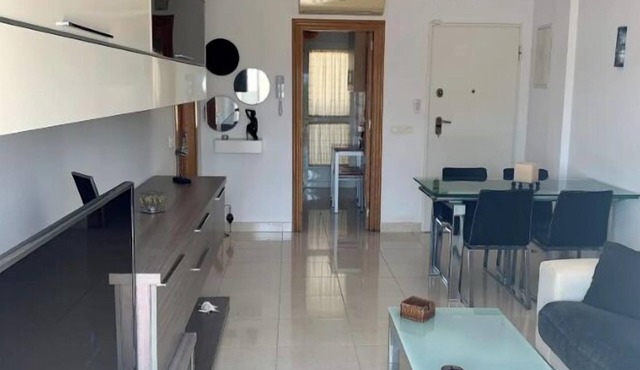 Precioso Apartamento con Ático en Residencial