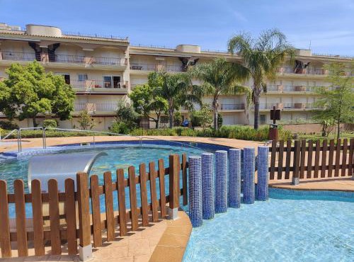 Precioso Atico terraza solarium cocina de verano y piscina cerca de las playas