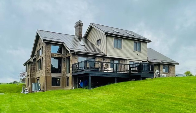 Premier #1 Home Near Grove City & Slippery Rock Univ., Safari, Outlets, Amish