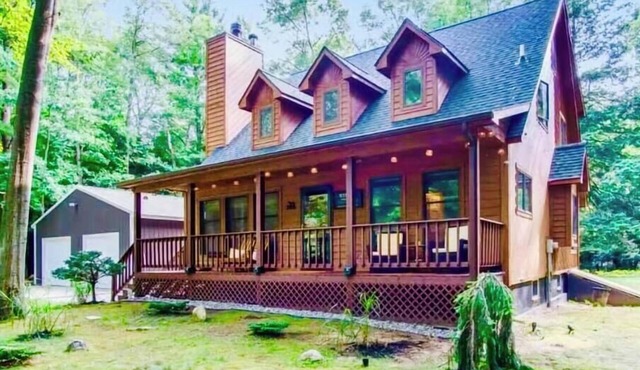 Premier Cottage Getaway-Acorn Grove, Pentwater, MI