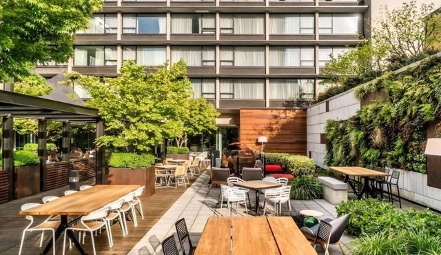 Premier Double Queen Suite with Modern Comforts in Downtown Portland, 2 Units