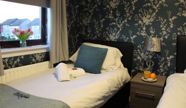 Premier - Fleming Apartment