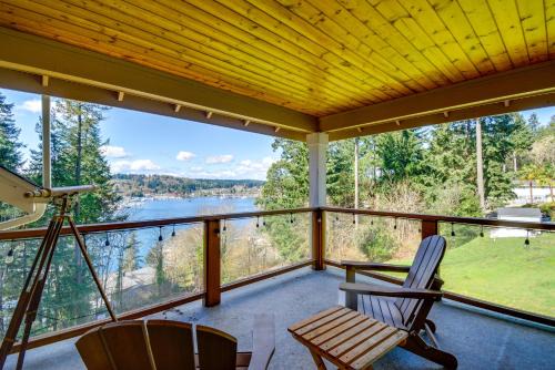 Premier Gig Harbor Home! Views, Spa and Billiards