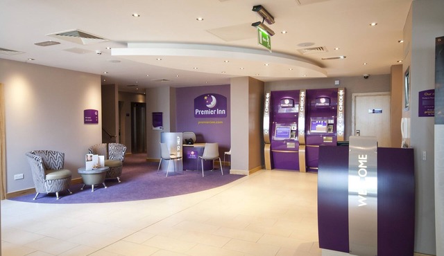 Premier Inn Edinburgh Airport - M9 Jct1